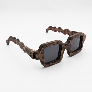 Vintage Square Wooden <b>Glasses</b> Frames Unisex Handcrafted Natural Wood Optical Eyeglasses Custom Logo Eco-Friendly <b>Clear</b> <b>Lens</b> - Product Image 5
