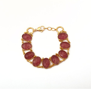 Pulsera de cuarzo fresa natural chapada en oro, pulsera de eslabones con piedras preciosas rosas, joyería delicada hecha a mano, regalo para ella - Product Image 1