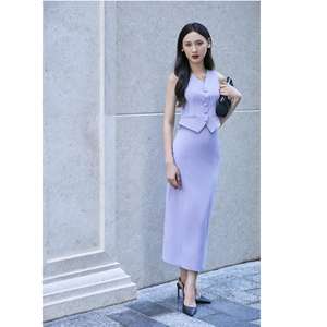 Chaleco de sarga para mujer, estilo americano, cuello en V, abotonado, teñido liso, de lana peinada, estilo oficina, KA11, de Vietnam - Product Image 4