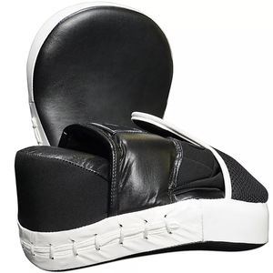 Vendas de boxeo de cuero y PU duraderas de alta calidad en gris y negro con logo personalizado y cierre de velcro - Product Image 1