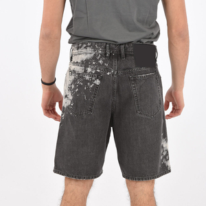 กางเกงขาสั้นยีนส์ฟอกสีผู้ชายรุ่นใหม่ล่าสุด ผ้าฝ้าย 100% ดีไซน์ปรับแต่งได้ แฟชั่นฤดูร้อนสไตล์ไฮสตรีท คุณภาพดีที่สุด กางเกงขาสั้นยีนส์ฟอกสีผู้ชาย - Product Image 2