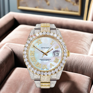 Elegante reloj de moissanita con esfera de nácar, reloj de moissanita económico y brillante de proveedor indio - Product Image 1