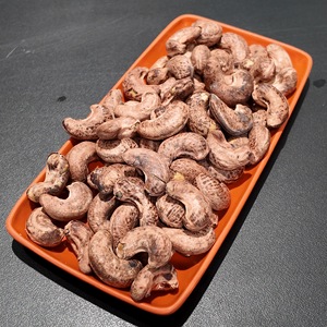 Nueces de Anacardo Orgánicas Africanas al Mejor Precio, W450, Tostadas con Sal, Alta Calidad, Sabor Natural, Envasado al Vacío, OEM/ODM, USDA - Product Image 1