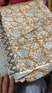 Pareo de algodón estampado a mano – Ligero, transpirable, para la playa, con diseños artesanales tradicionales - Product Image 2