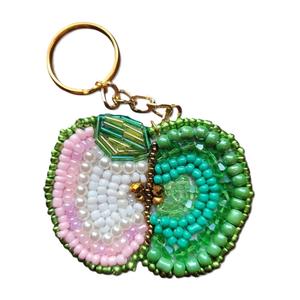 Porte-clés élégant en perles de rocaille brodées avec pompon, porte-clés tendance en perles de rocaille brodées en forme de cœur - Product Image 2