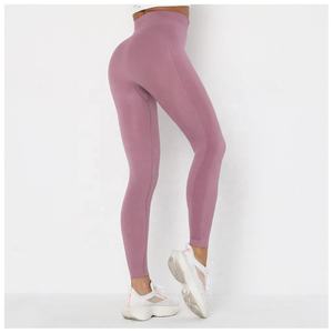 Pantalones de yoga sin costuras de nuevo diseño y duraderos para mujer, leggings elásticos con control de abdomen y efecto levanta glúteos en venta. - Product Image 4