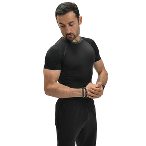 Camiseta de compresión de manga corta para hombre, cuello redondo, corte ajustado muscular, de secado rápido, capa base, con costuras planas tonales, fabricante mayorista personalizado - Product Image 3