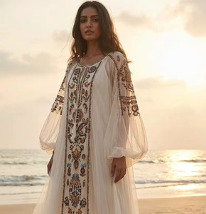 Robe de soirée modeste de style arabe |   Robe de soirée élégante faite à la main avec des perles |   Robe de Plage de Créateur pour Invitée de Mariage en Gros - Product Image 1