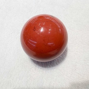 ลูกบอลหินแจสเปอร์สีแดงขัดเงาธรรมชาติ ขายส่ง คริสตัลบำบัดแกะสลักจากอัญมณี งานฝีมือแห่งความรัก สำหรับตกแต่งบ้าน - Product Image 6