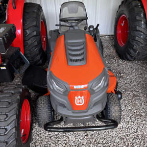 Tondeuse autoportée Husqvarna Z246 de qualité supérieure, 22 CV, plateau de coupe de 46 pouces, transmission hydrostatique, tracteur de jardin, usage commercial et résidentiel - Product Image 1