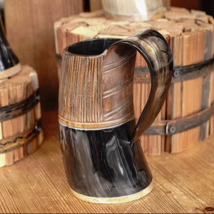 แก้วเขาควายทำมือสไตล์แอฟริกันไวกิ้งยุคกลาง พร้อมช้อนและถาดลายหัวใจ สำหรับงานปาร์ตี้และร้านอาหาร - Product Image 1