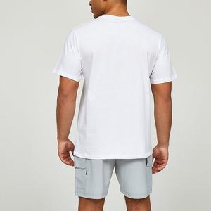 Conjunto Deportivo para Hombre, Pantalones Cortos y Camiseta, Ropa Deportiva Personalizada - Product Image 2