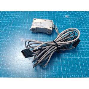 Interruptor Automático de Estado Sólido SMC D-F7NJL-321, Usado, Piezas de Equipos Semiconductores Legados - Product Image 4