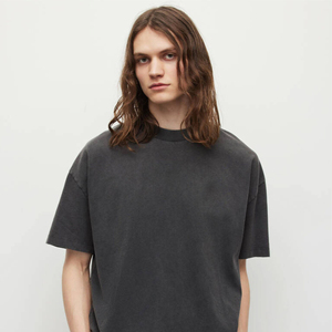 Camiseta Oversize para Hombre con Hombros Caídos, Estilo Urbano Minimalista, Ajuste Relajado, Algodón, Color Liso, Top Casual de Verano a la Moda - Product Image 5