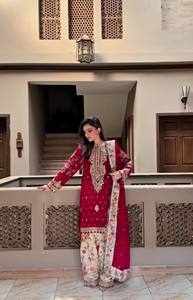 Conjunto de Salwar Kameez Tradicional Pakistaní para Mujer, Bordado en Faux Georgette, con Dupatta y Kurtis - Product Image 5