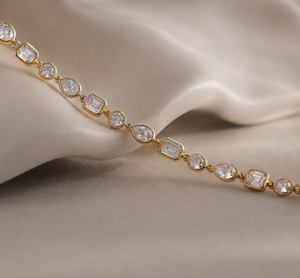 Bracelet tennis multi-formes de luxe pour femme, finition or, bijoux minimalistes, cadeau pour elle, cadeau de mariage - Product Image 3