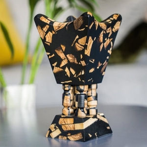 Quemador de Incienso de Madera Hecho a Mano, Negro con Patrón de Madera Natural, Uso Aromático, Diseño Moderno Artesanal - Product Image 1
