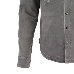 Chemises en jean pour hommes fabriquées au Pakistan, en tissu respirant et doux, style tendance, mouvements fluides, look décontracté moderne pour un confort quotidien - Product Image 6