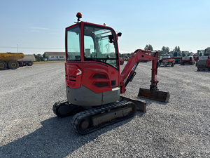 Miniexcavadora ECR25D Eficiente para Jardinería, Excavación y Proyectos de Construcción - Product Image 4
