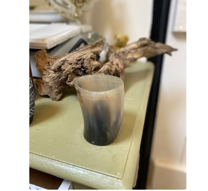 Taza de cuerno para beber ecológica hecha a mano/Material Natural de vidrio Logotipo personalizado Característica pulida para artesanías naturales de Navidad - Product Image 3