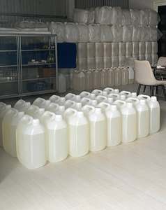 Huile de noix de coco premium |   Origine Vietnam |   Beauté naturelle et utilisation alimentaire - Product Image 4