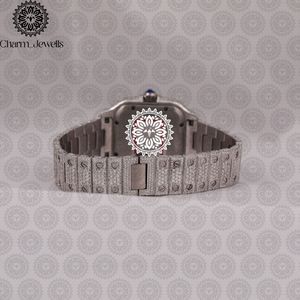 Montre rectangulaire de luxe pour femme Charm_Jewells en acier inoxydable avec lunette sertie de diamants, verre saphir, mouvement à quartz analogique - Product Image 5