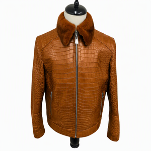 เสื้อแจ็คเก็ตบอมเบอร์หนัง PU สีขาวสำหรับผู้ชาย ลายจระเข้ แต่งขนปกคอ ซิปปิด ทรงเข้ารูป สไตล์นักขี่มอเตอร์ไซค์ เหมาะสำหรับใส่ในฤดูหนาว - Product Image 3