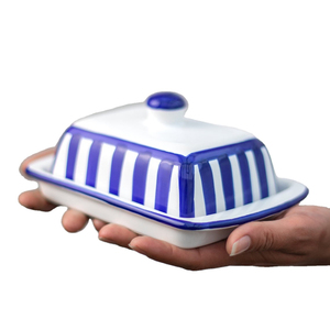 Boîte à beurre compacte avec couvercle pour le rangement au réfrigérateur et l'organisation moderne du comptoir de cuisine - Product Image 1