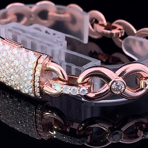 สร้อยข้อมือเพชรเทียมทรงเหลี่ยมบริลเลียนท์ 14 มม. รุ่น Iced Jewelz Luxury สำหรับทั้งชายและหญิง ได้รับการรับรองจาก IGI ทอง 10K ดีไซน์หรูหรา เหมาะสำหรับงานแต่งงานและงานเลี้ยง - Product Image 1