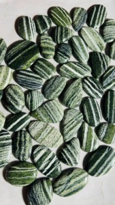 Opale suisse verte naturelle en gros, cabochon de qualité AAA, pierres précieuses en vrac de formes et tailles variées pour la fabrication de bijoux, pendentifs et bagues - Product Image 6