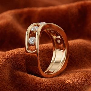 Anillo de Moissanita Redondo con Cinco Piedras, Banda Abierta Dividida, Anillo de Boda de Oro Sólido para Mujer, Joyería Fina, Diseño de Lujo, Premium - Product Image 3