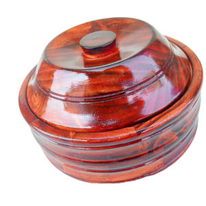 Olla de madera artesanal de estilo vintage con tapa excelente para servir alimentos calientes y almacenar ingredientes en una estética de cocina Retro - Product Image 1