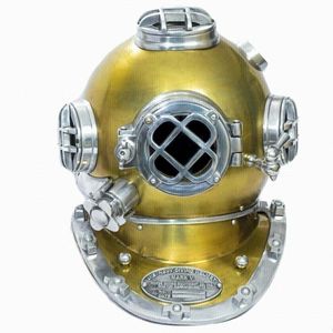 Casque de plongée en laiton, accent héritage marin pour la décoration nautique de la maison, les environnements côtiens et l'affichage de collection - Product Image 3
