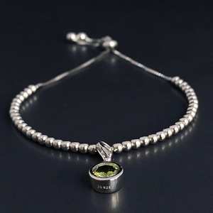 Bracelet à breloques en argent sterling avec pierre de naissance de août (peridot), cadeau pour femme - Product Image 4