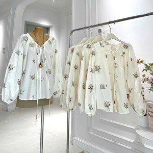 Top de mujer estilo coreano con encaje liso, cuello en V, manga corta, corte regular, informal, por encima de la rodilla, para primavera y verano - Product Image 6