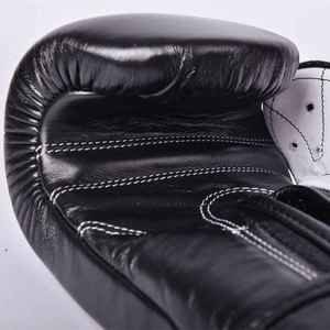 Guantes de Boxeo Negros de Piel Genuina 100% de Primera Calidad OEM de Solid Traders, con Cierre y Absorción de Humedad - Product Image 3