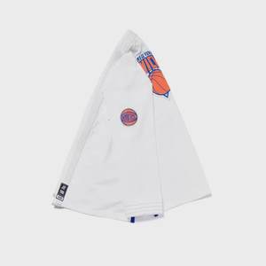 Tenue de karaté et de taekwondo en coton à manches longues avec logo frontal pour adultes et enfants - Dobok - Product Image 3