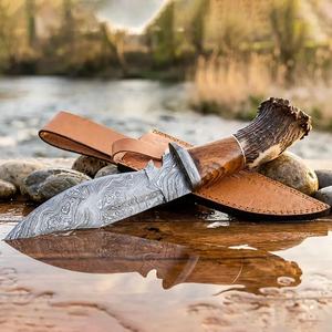 Cuchillo de Caza y Camping de Acero de Damasco OEM Personalizado con Hoja Fija, Mango de Cuerno de Ciervo y Funda de Cuero, Suministro B2B al por Mayor - Product Image 2