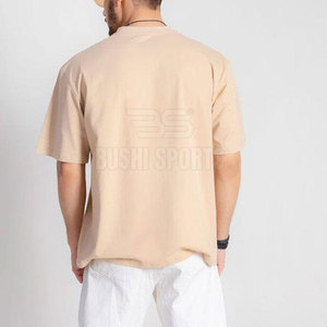 เสื้อยืดคอตตอนทรงบ็อกซี่ เสื้อยืดทรงบ็อกซี่พรีเมียม ผ้าเนื้อบางเบา ทรงหลวม สวมใส่สบาย ดีไซน์เรียบง่ายทันสมัย - Product Image 4