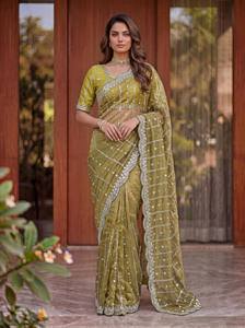 Sari en soie vert olive avec bordure brodée de perles et chemisier assorti pour les occasions de mariage, vêtement traditionnel pour femmes, longueur au sol - Product Image 2