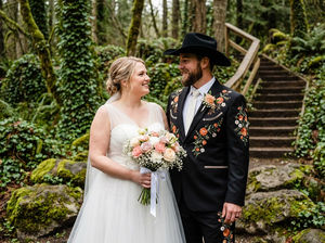 Costume de mariage en lin beige pour homme avec broderie florale, ensemble de costume de marié rustique pour extérieur - Product Image 3