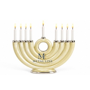 Ménorah décorative en résine à 9 branches pour Hanouka, porte-bougie juif, pour le marché israélien, cadeaux judaïques, vente en gros - Product Image 4