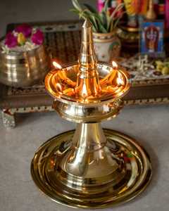 Lampe à huile Diya en laiton de la collection moderne 2026 pour la maison, le temple et le festival Diwali - Product Image 5
