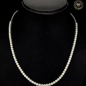 Collar de tenis con diamantes CVD certificados IGI en oro de 10 quilates |   Diamantes Graduados Rellenos de 9.42ct de Peso Total, Regalo de Boda y Compromiso - Product Image 1