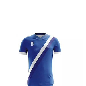 Tenue de football de haute qualité, vêtements d'équipe, uniforme de football en tissu polyester doux pour les matchs de compétition et les entraînements quotidiens - Product Image 3