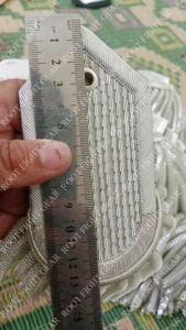 Épaulettes de cérémonie raffinées avec franges en bullion blancs, faites à la main, de haute qualité, 100 % coton pour hommes - Product Image 3