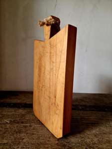 Planche à découper en bois italien vintage, style rustique, pour la cuisine, fabriquée à la main en bois massif, pour couper et servir - Product Image 3