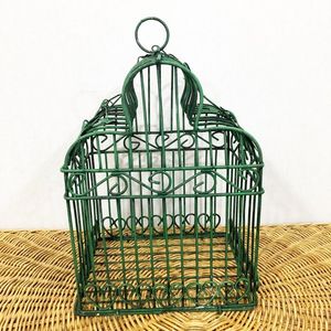 Jaula para pájaros de hierro con soporte y estante de almacenamiento, diseño multifuncional para organizar suministros para aves y fácil movilidad - Product Image 4