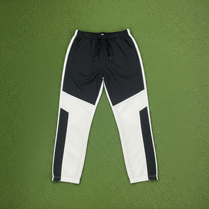 Ensemble de survêtement coupe régulière 2 pièces imprimé coupe-vent sur mesure avec veste cargo à cordon de serrage en nylon et polyester et blocs de couleur - Product Image 5