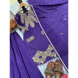 Ensemble de tailleur de soirée pour femmes avec haut Plazzo Dupatta - Product Image 3